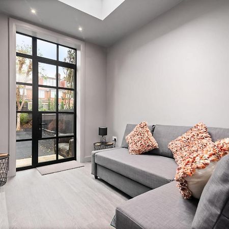 Lovely 2-Bed Apartment - Hosted By Guestreadyロンドン エクステリア 写真