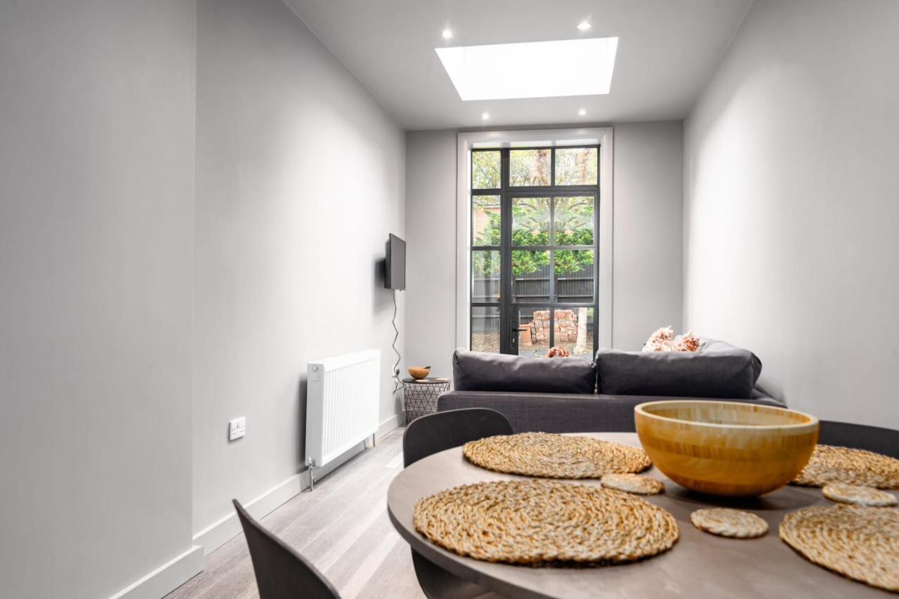 Lovely 2-Bed Apartment - Hosted By Guestreadyロンドン エクステリア 写真